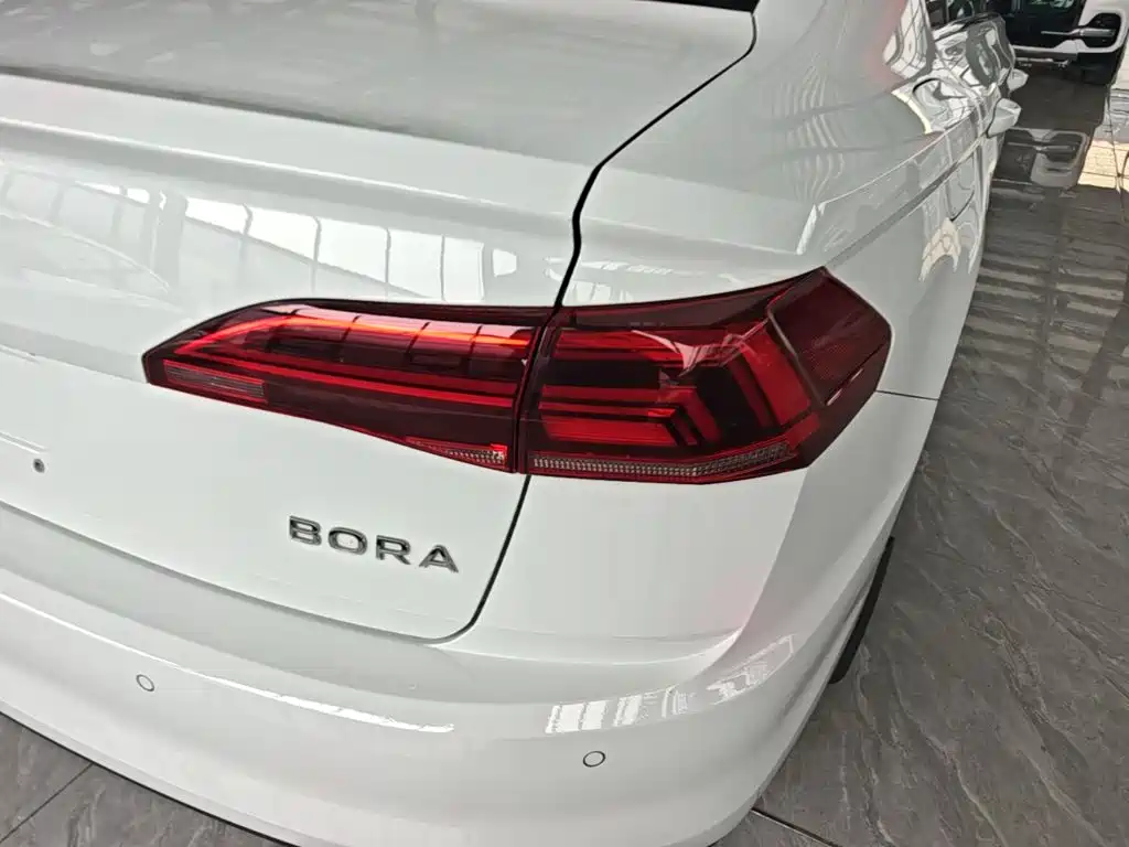 Volkswagen Bora — миниатюра 8