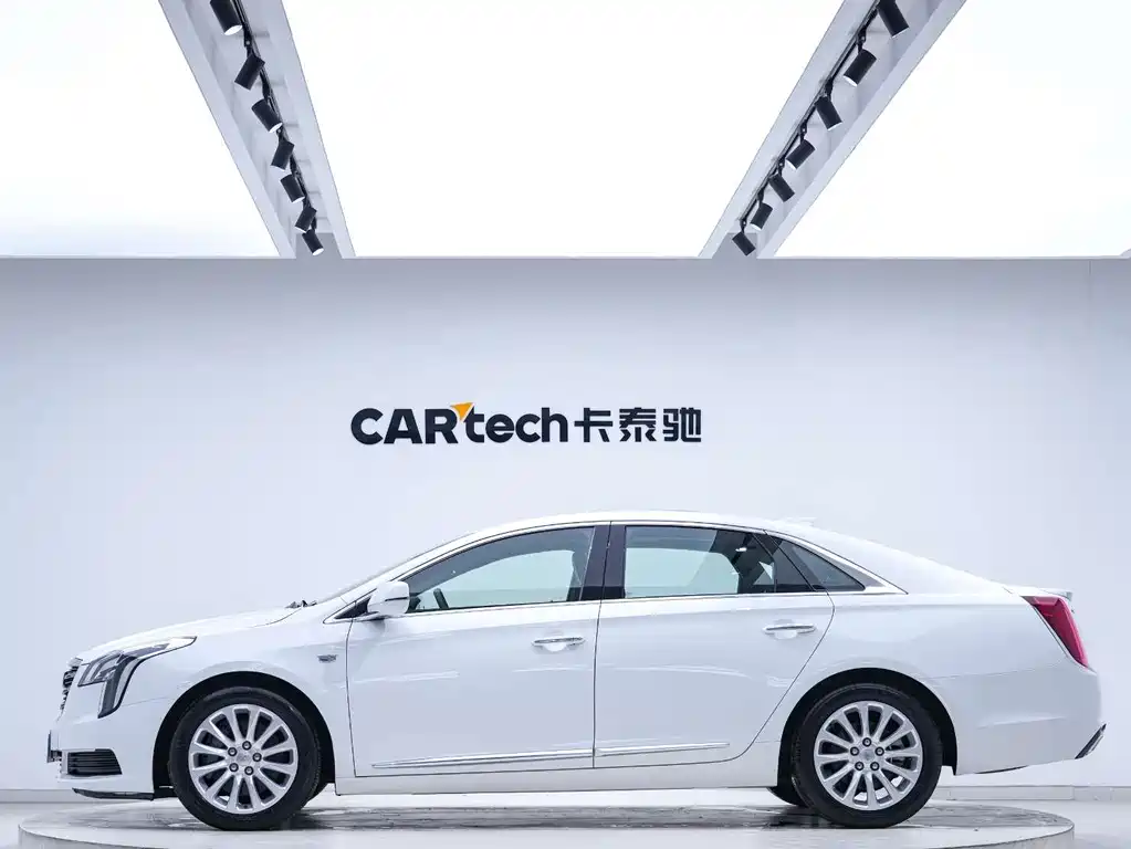 Cadillac XTS — миниатюра 2