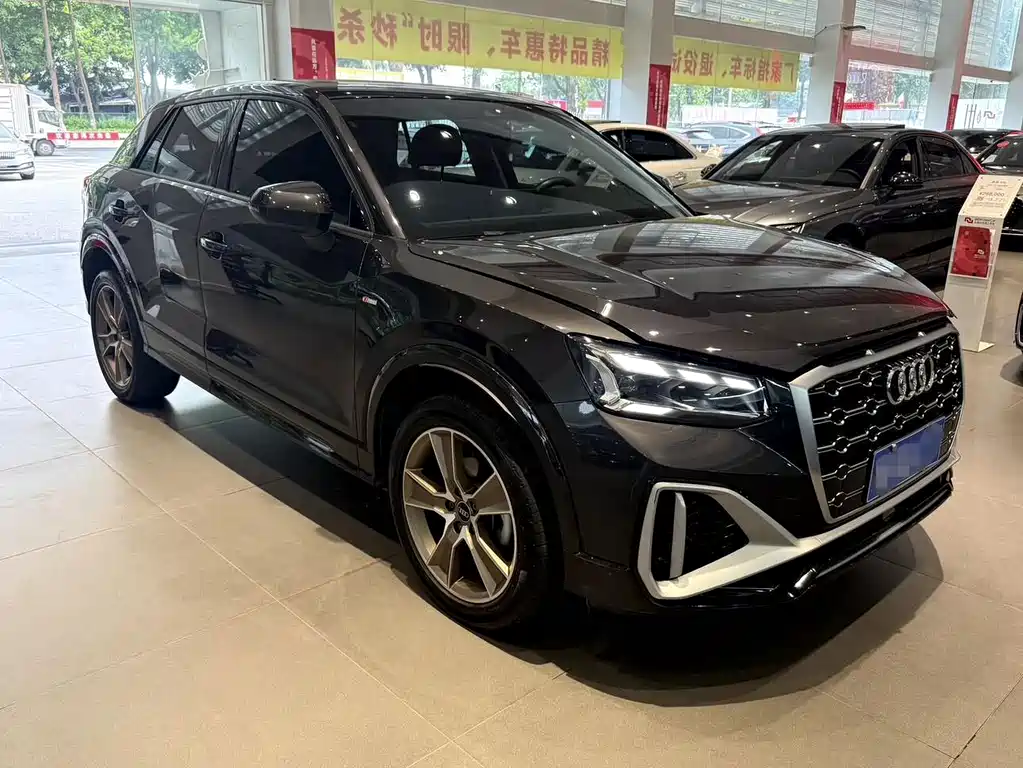 Audi Q2L — миниатюра 3