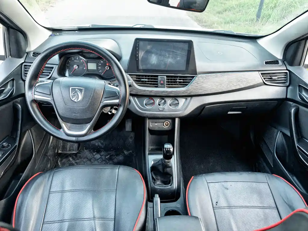 Baojun 310 — миниатюра 10