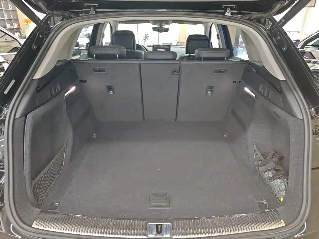 Audi Q5L — миниатюра 19