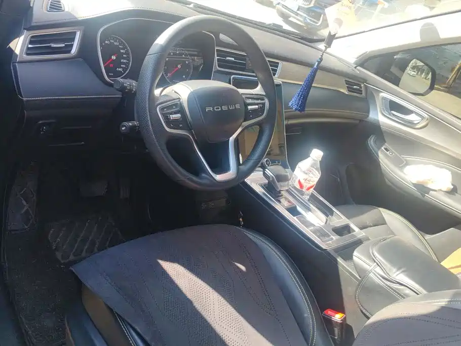 Roewe RX5 — миниатюра 12