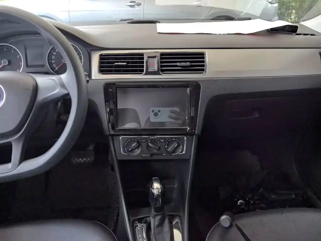 Volkswagen Santana — миниатюра 13