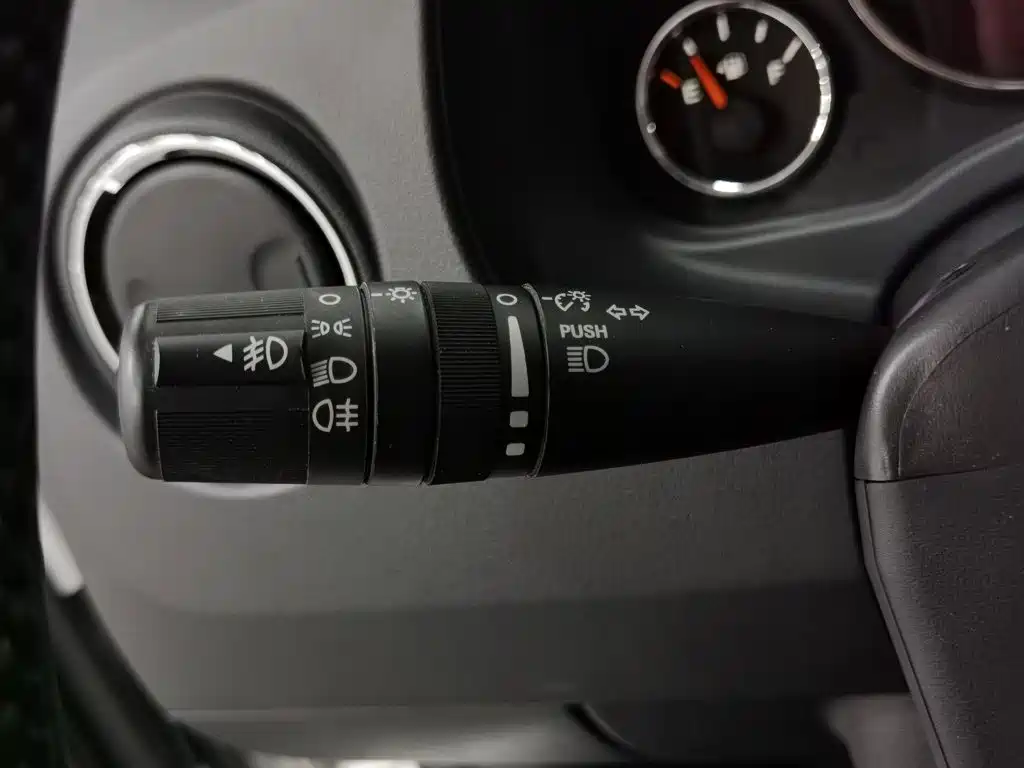 Jeep Compass (Import) — миниатюра 21