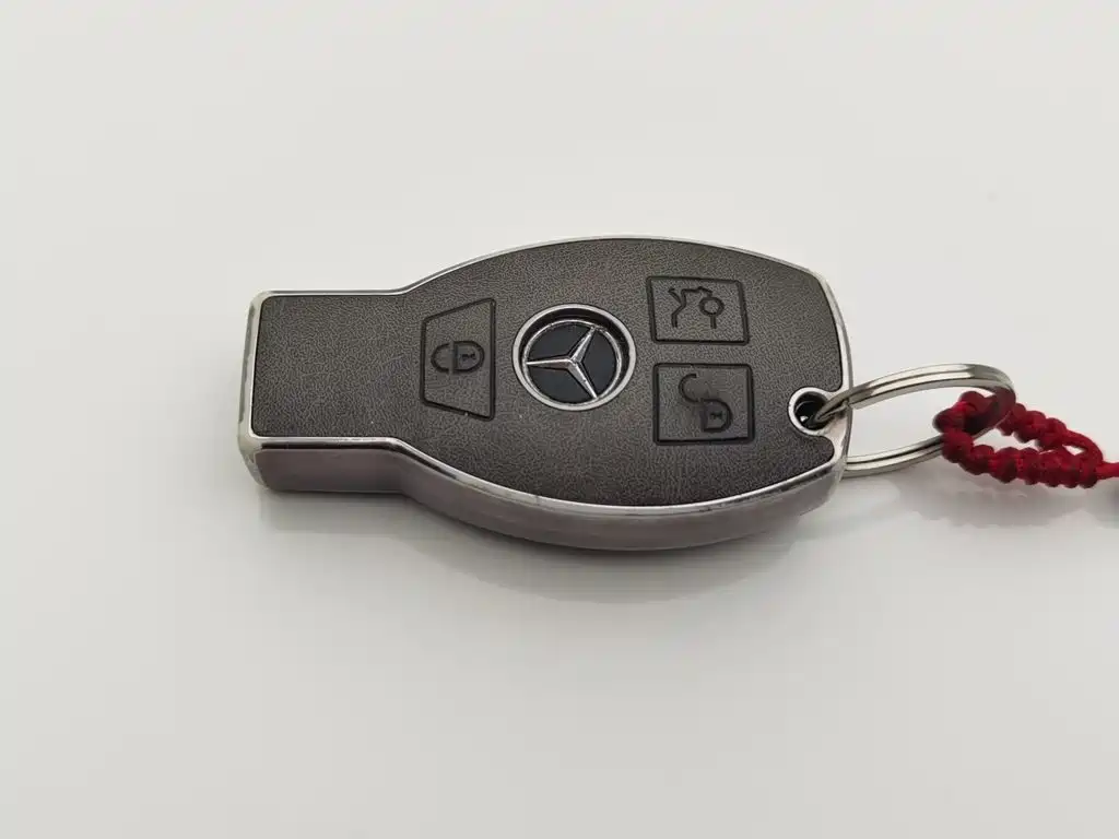 Mercedes-Benz E-Class — миниатюра 19