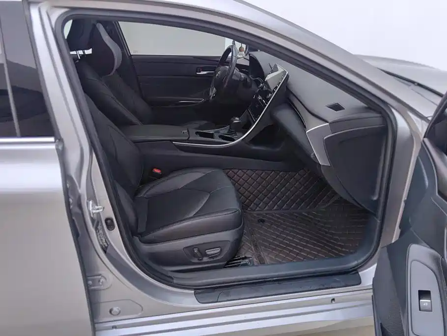 Toyota Avalon — миниатюра 8