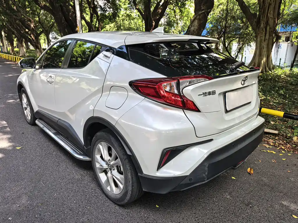 Toyota IZOA — миниатюра 5