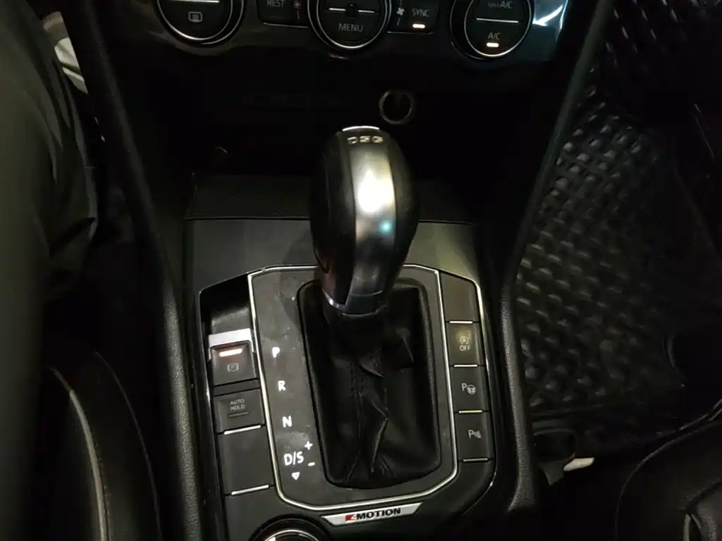 Volkswagen Tiguan — миниатюра 14