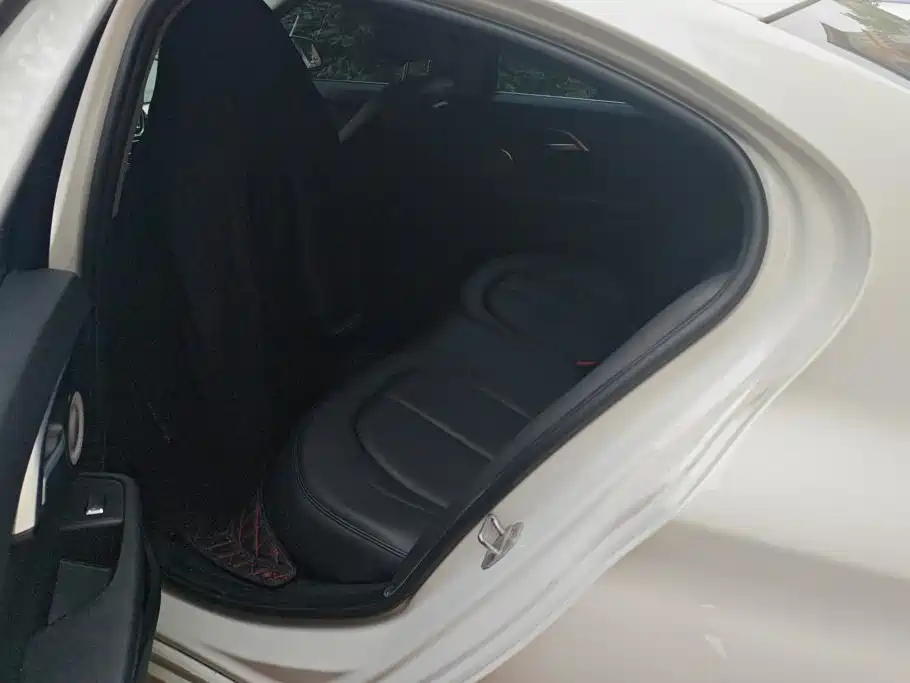 BMW 1 Series — миниатюра 10