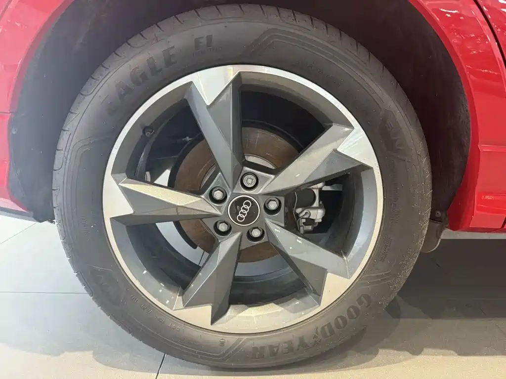 Audi Q3 — миниатюра 28