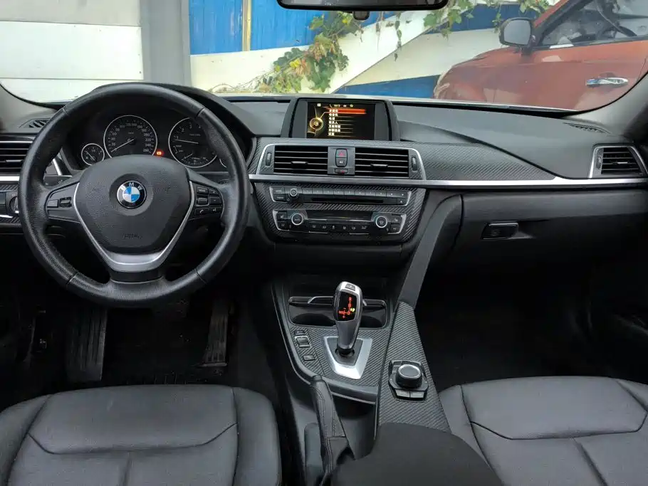 BMW 3 Series — миниатюра 12