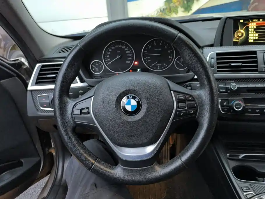 BMW 3 Series — миниатюра 15