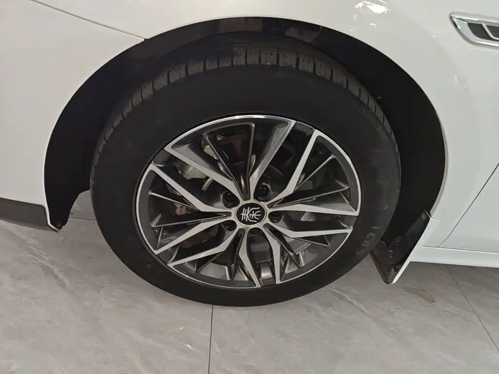 BYD Qin PLUS — миниатюра 23
