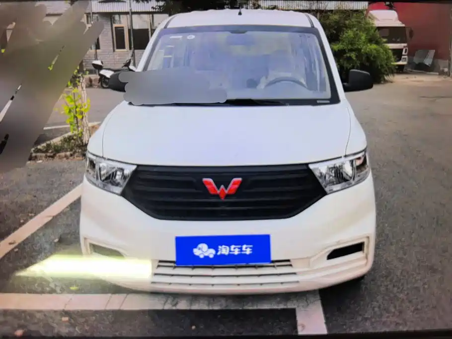 Wuling Hongguang V — миниатюра 2