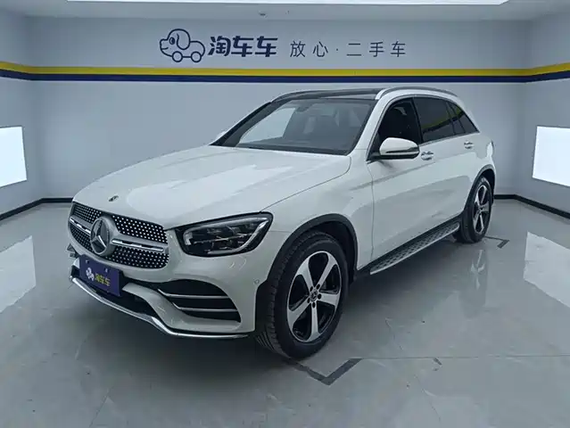 MERCEDES-BENZ GLC