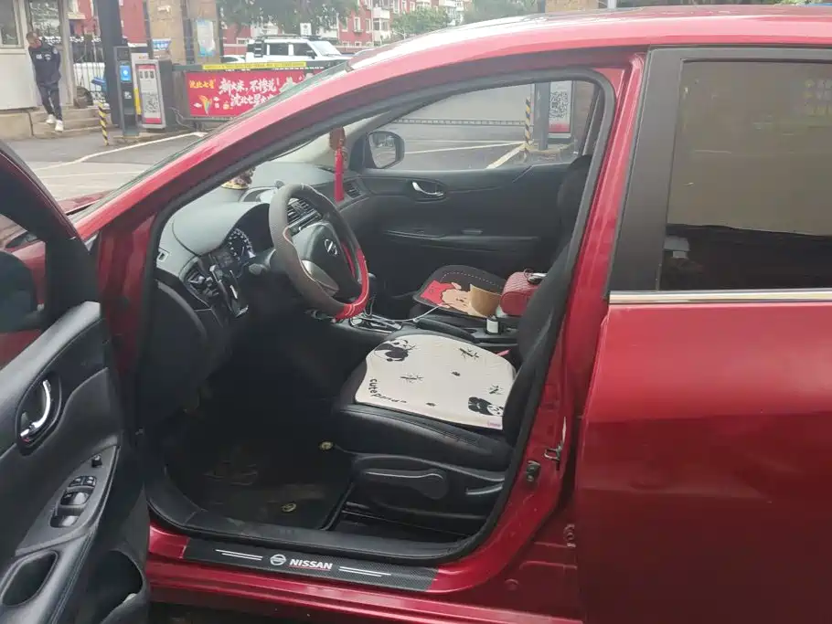 Nissan Tiida — миниатюра 9