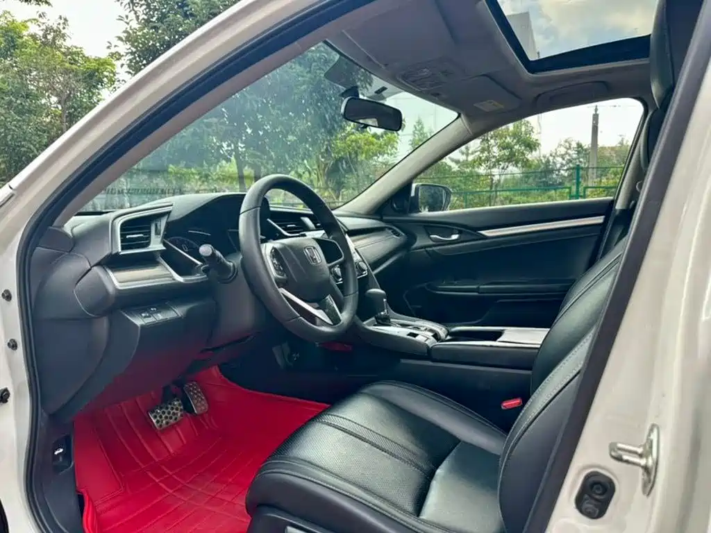 Honda Civic — миниатюра 4