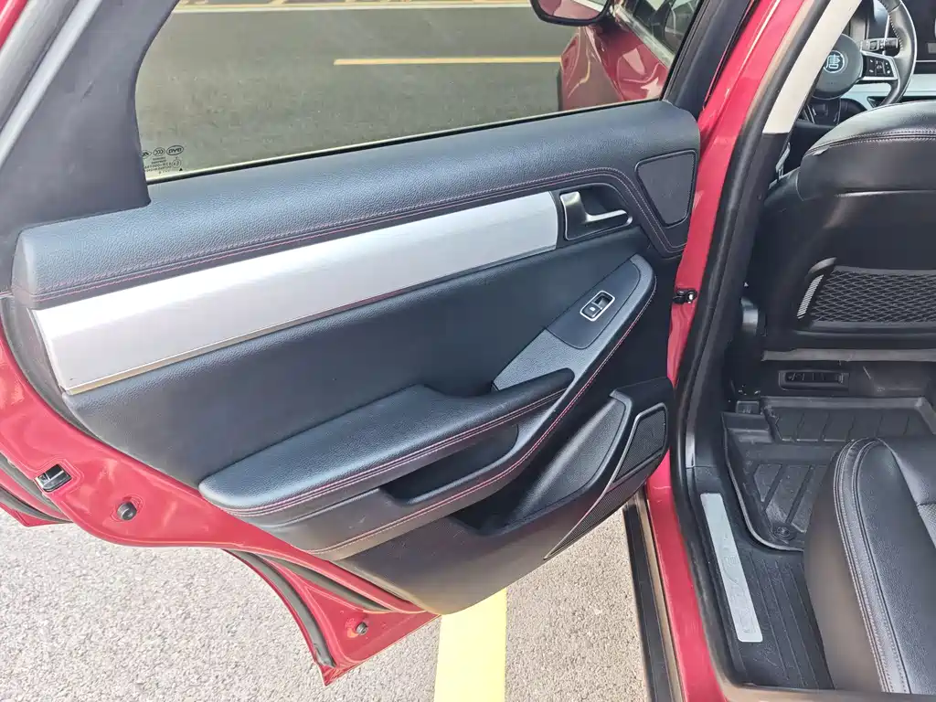 BYD Tang New Energy — миниатюра 16