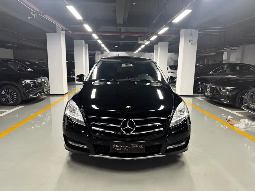Mercedes-Benz R 2017 R 320 4MATIC