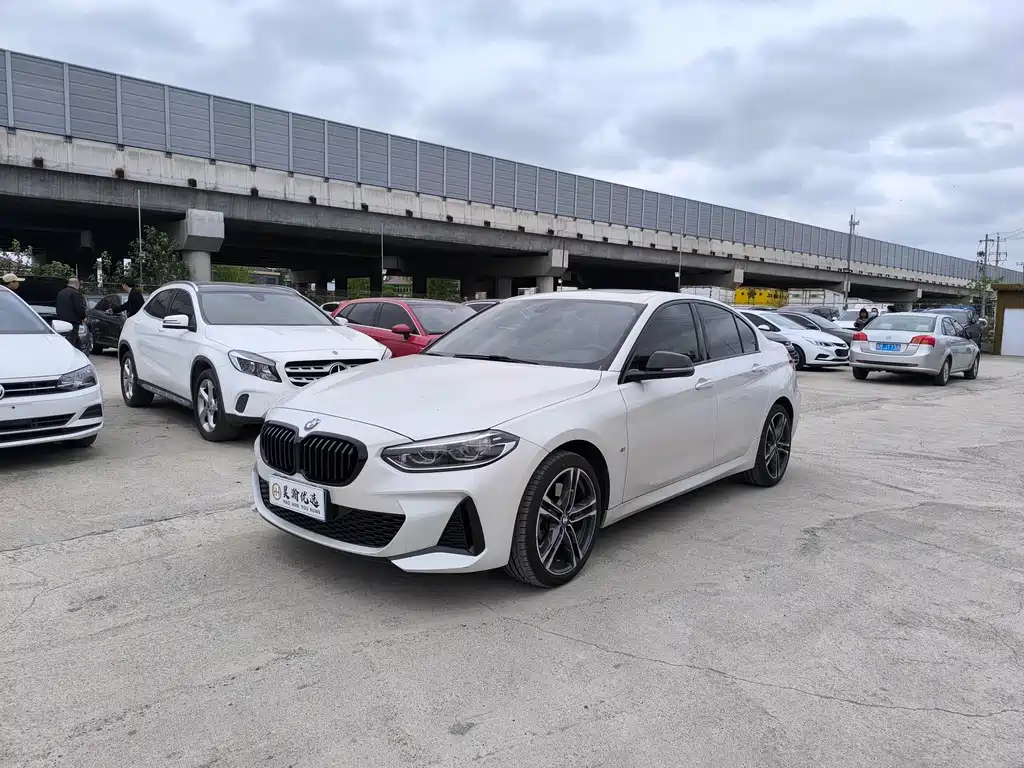 BMW 1 Series 2022