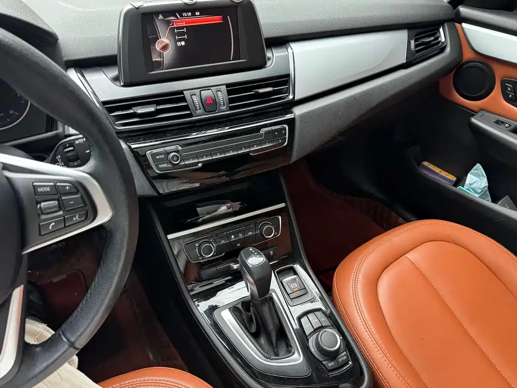 BMW 2 Series Active Tourer — миниатюра 8