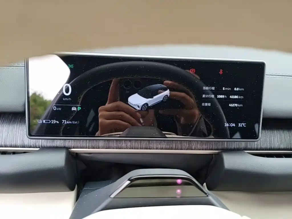NIO ES6 — миниатюра 12