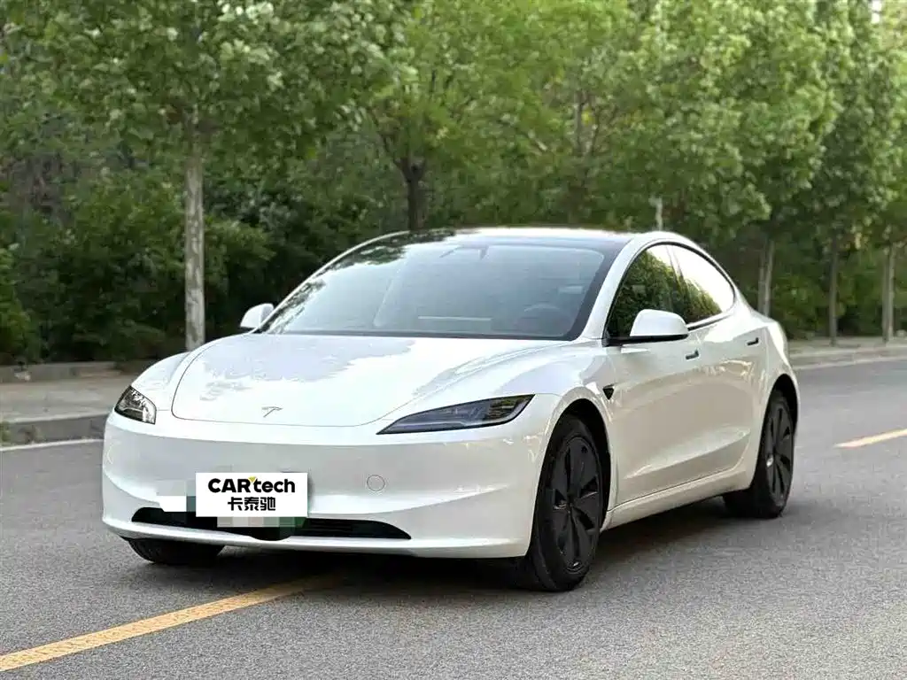 Tesla Model 3 2025 RWD Drive Dynamic Edition