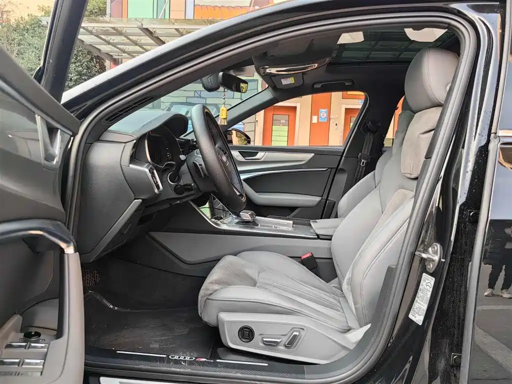 Audi A6L 2024 45 TFSI