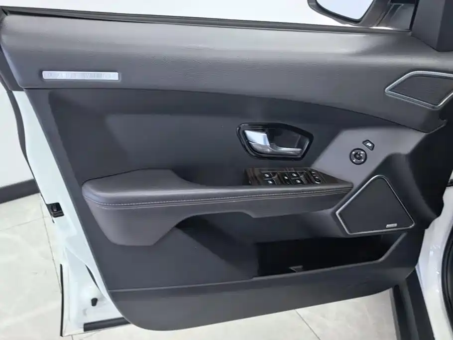 Landwind Landwind X7 — миниатюра 7