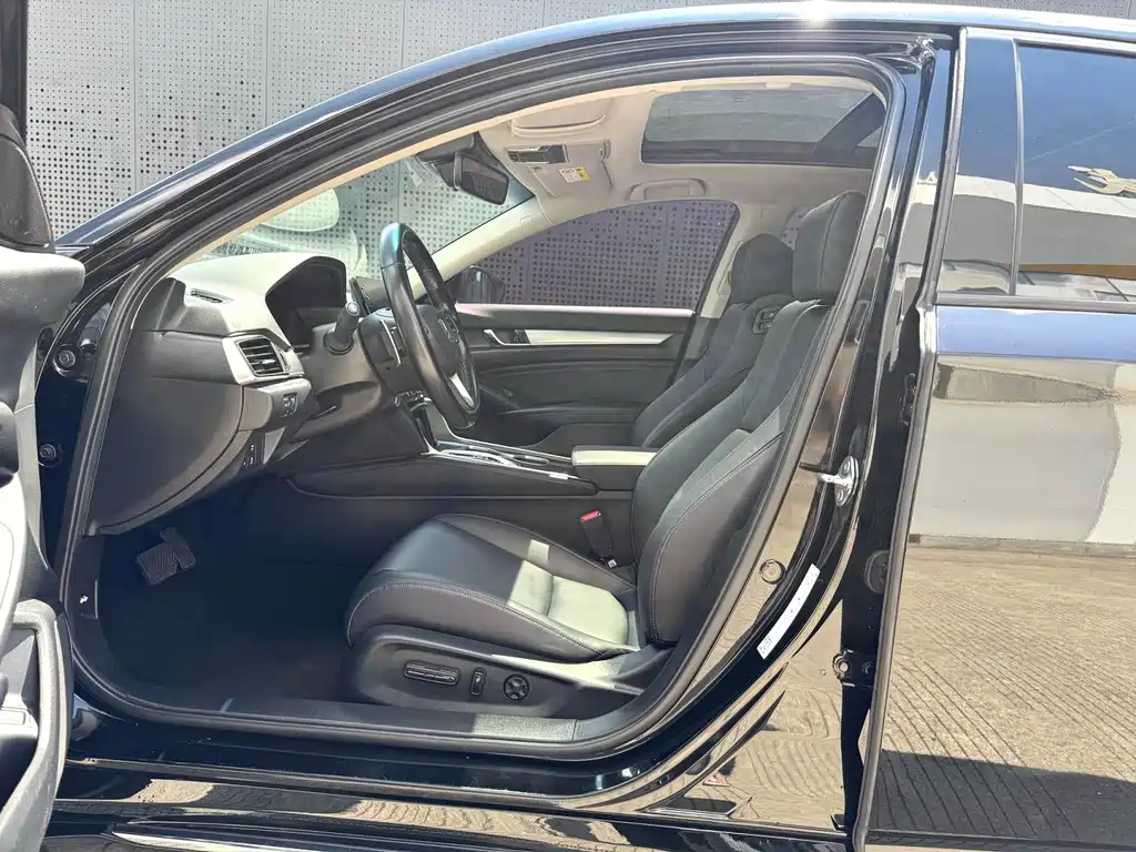 Honda Accord — миниатюра 5