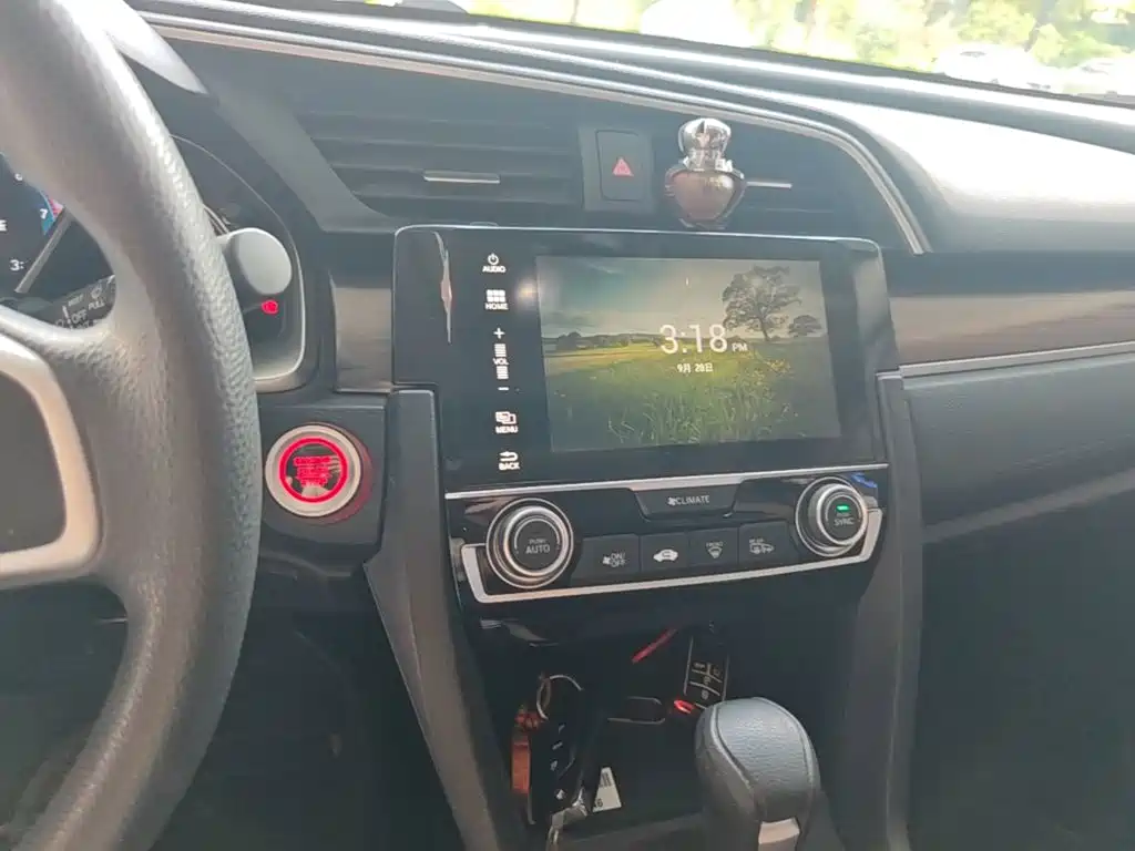 Honda Civic — миниатюра 13