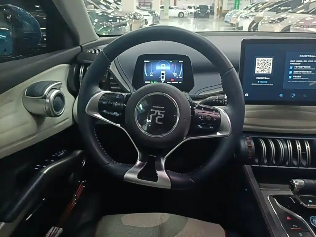 BYD Yuan Plus — миниатюра 11