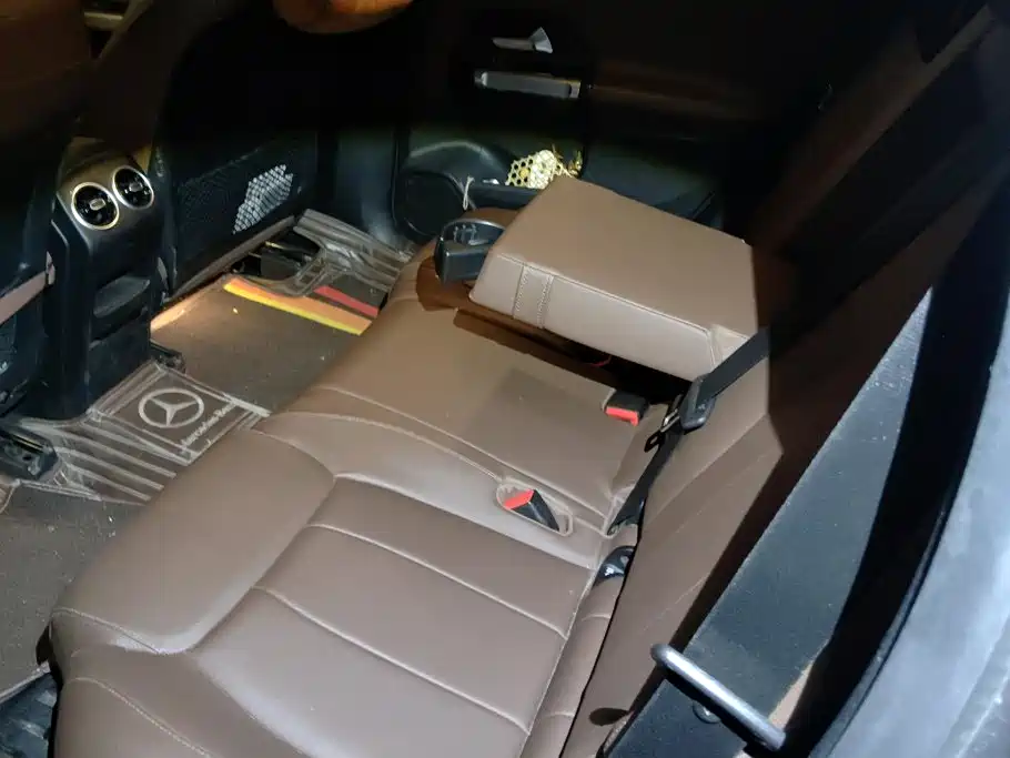 Mercedes-Benz GLB — миниатюра 11