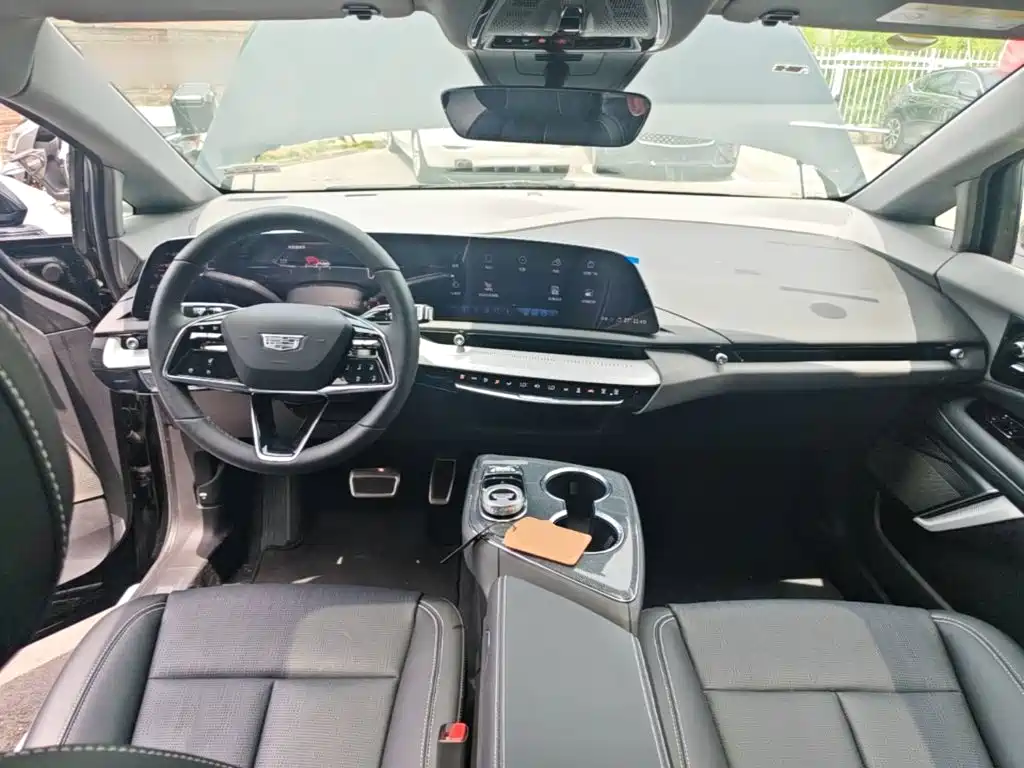 Cadillac IQ