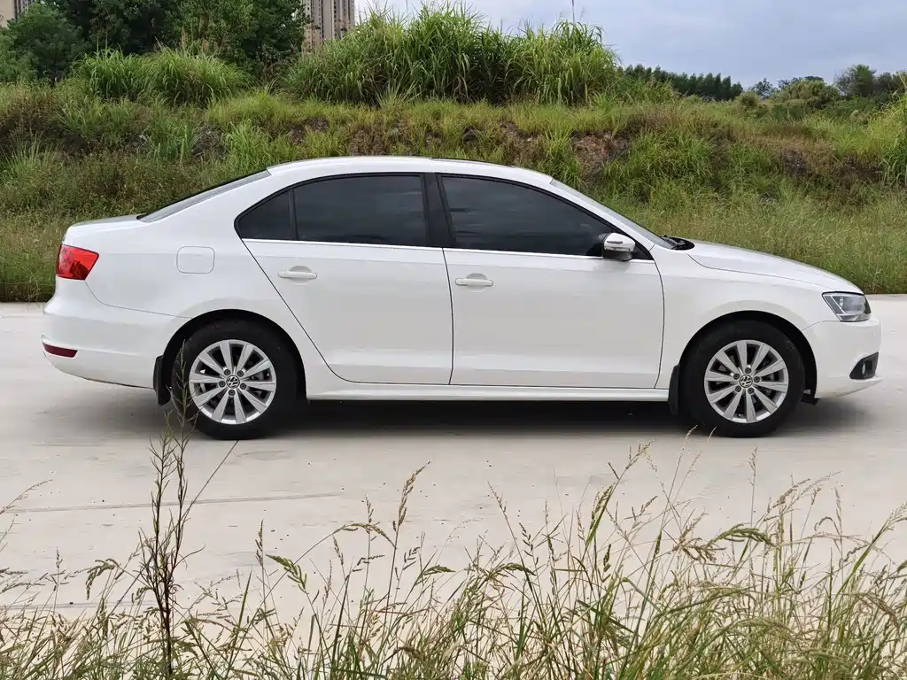 Volkswagen Sagitar — миниатюра 8