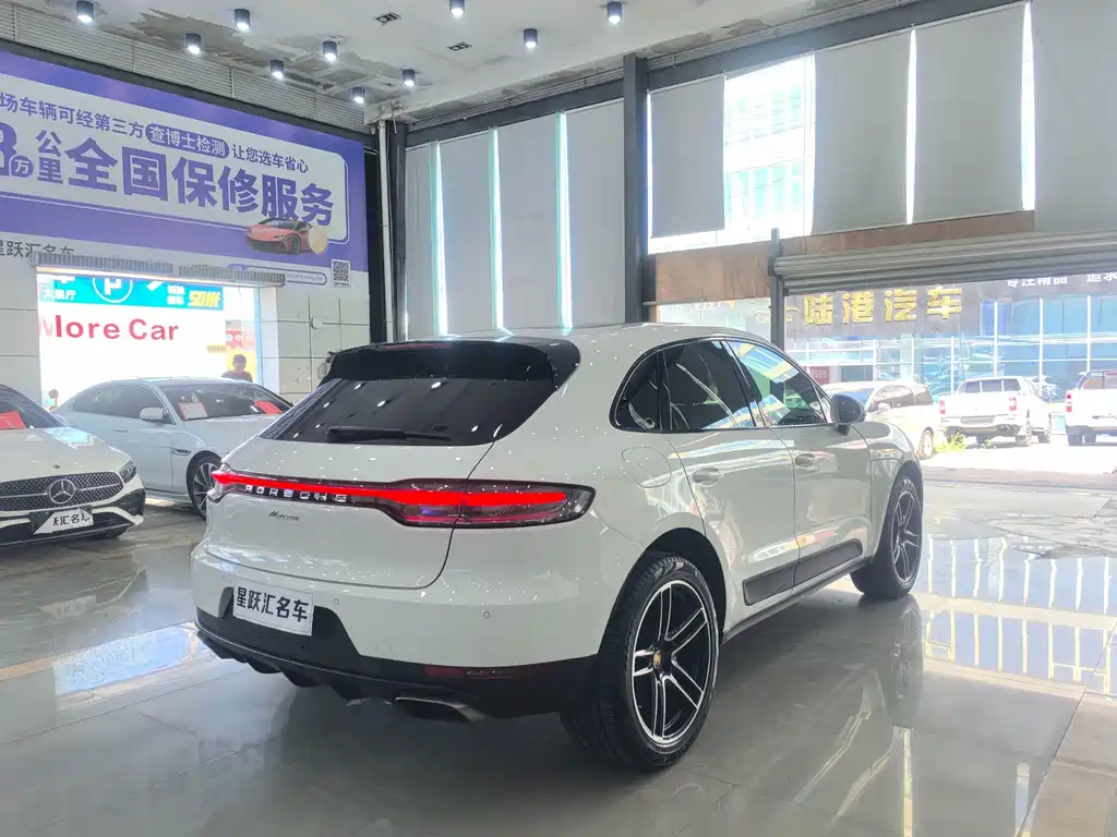 Porsche Macan — миниатюра 6