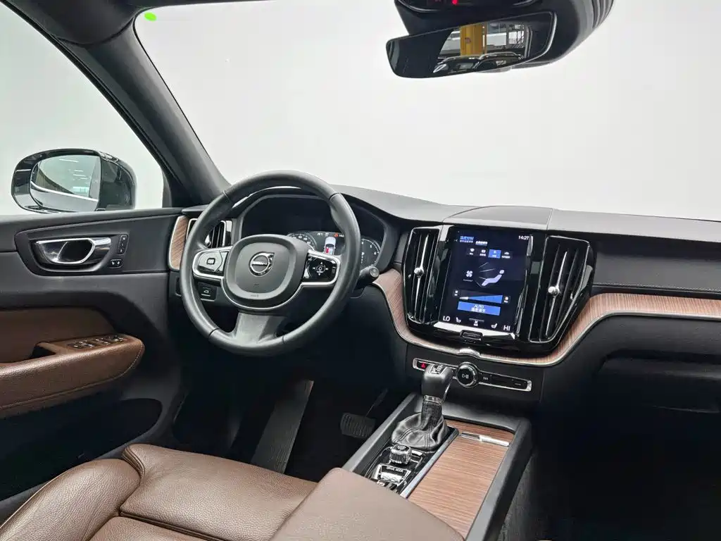 Volvo XC60 — миниатюра 23