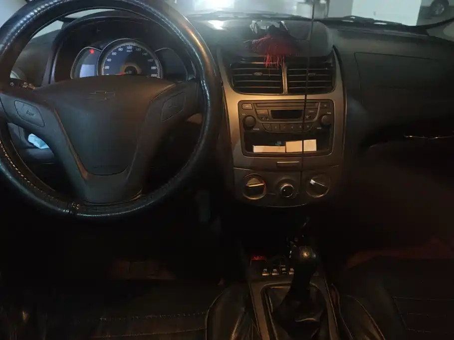 Chevrolet Sail — миниатюра 12