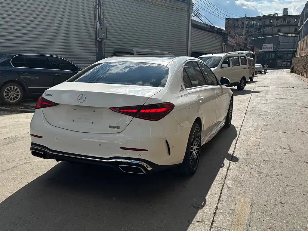 Mercedes-Benz C-Class — миниатюра 10