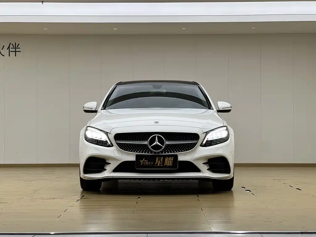 Mercedes-Benz C-Class — миниатюра 2