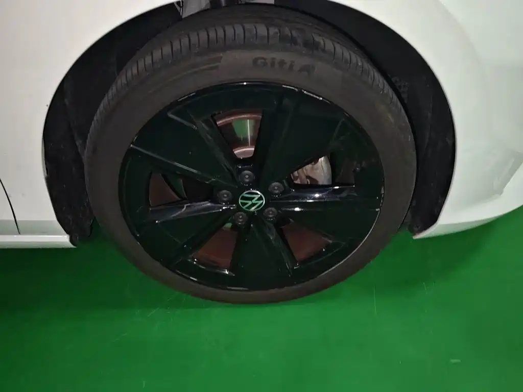 Volkswagen Lamando — миниатюра 24