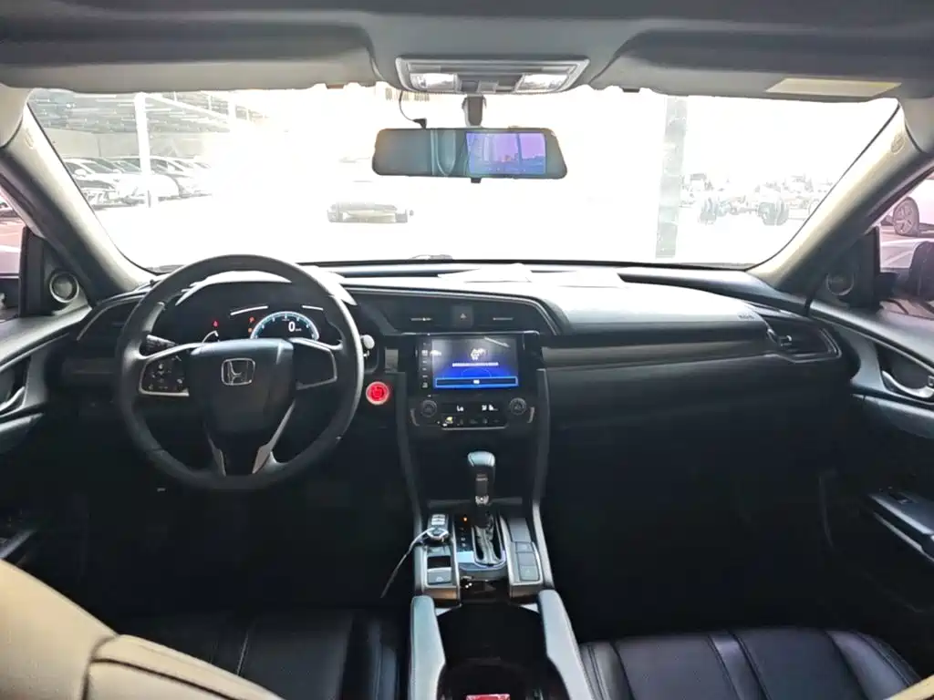Honda Civic — миниатюра 10