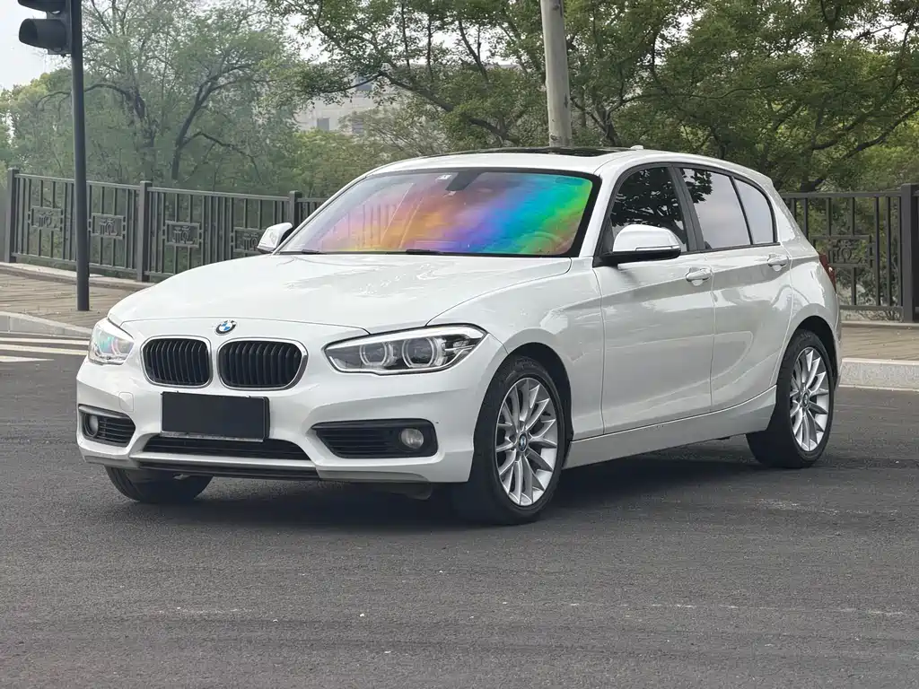 BMW 1 Series (Import) 2016