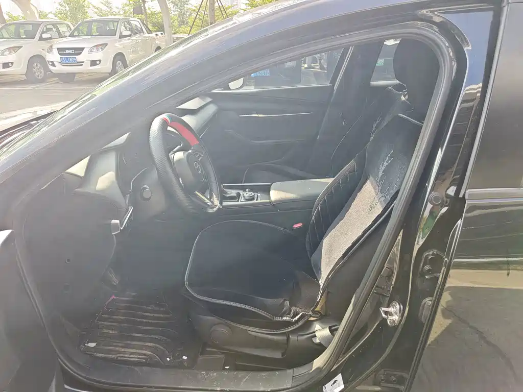 Mazda 3 Axela — миниатюра 12