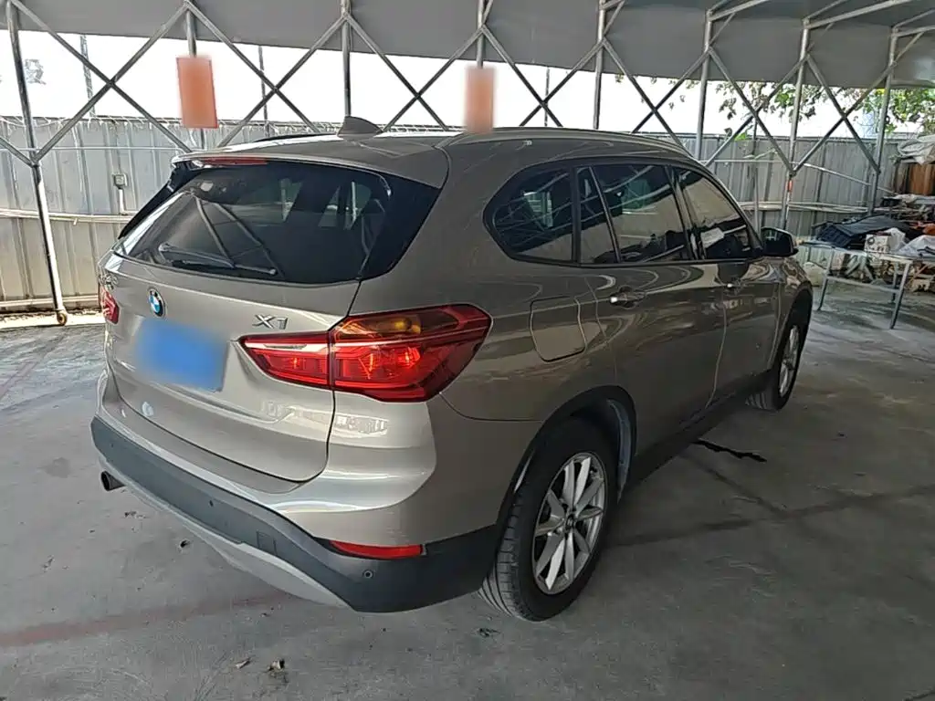 BMW X1 — миниатюра 7