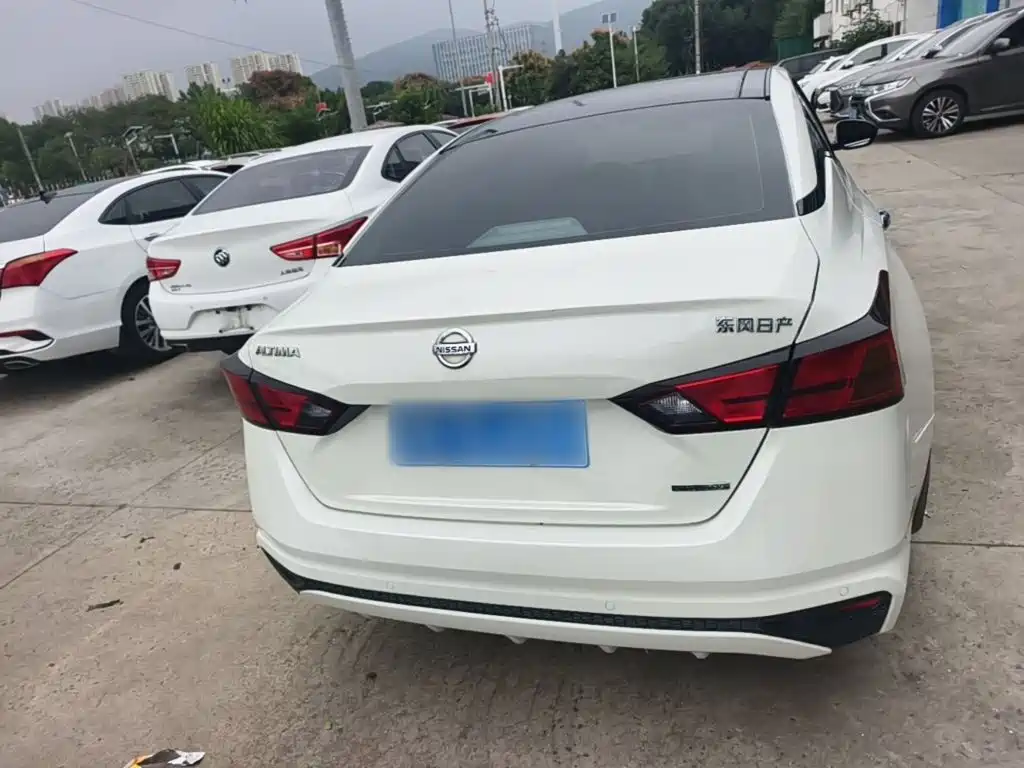 Nissan Teana — миниатюра 6