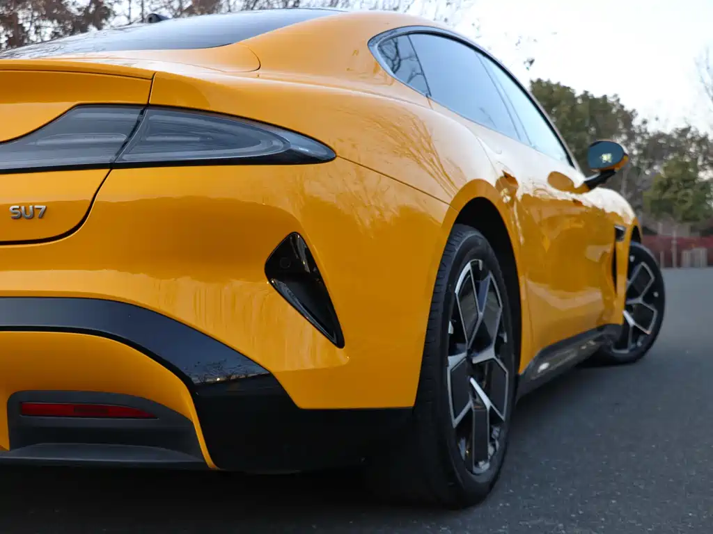 XIAOMI CAR XIAOMI SU7