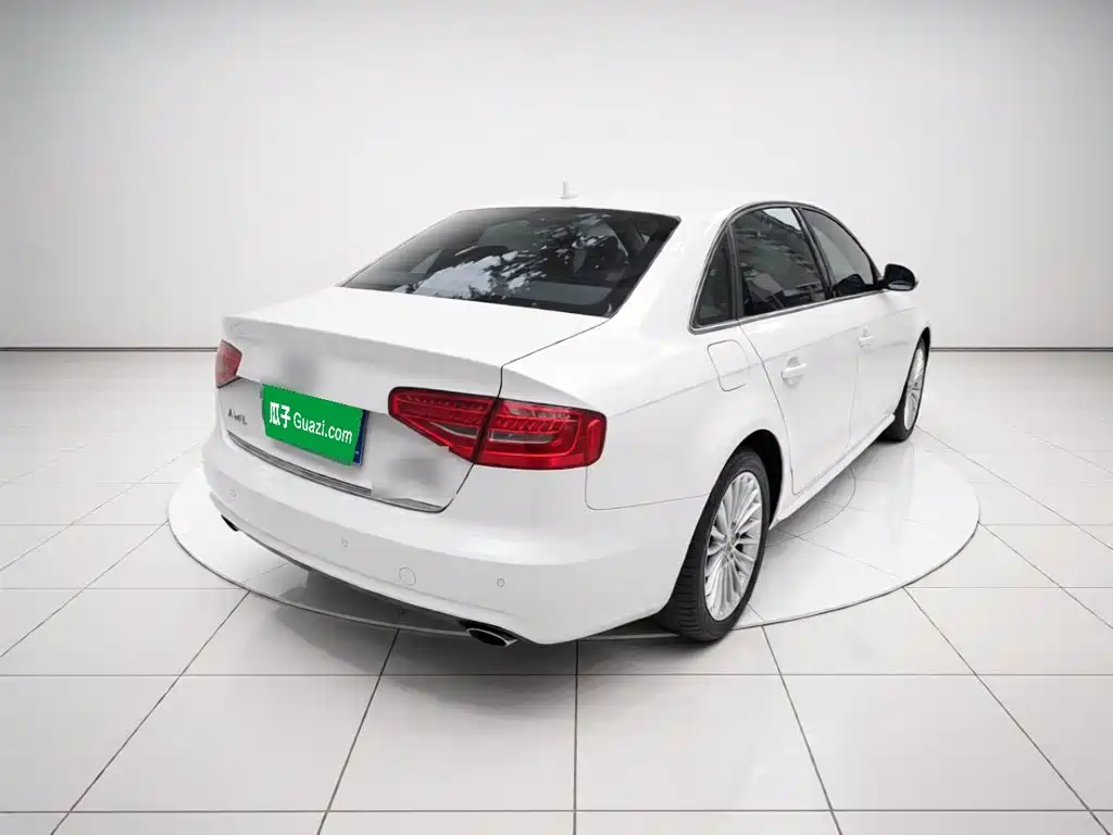Audi A4L — миниатюра 4