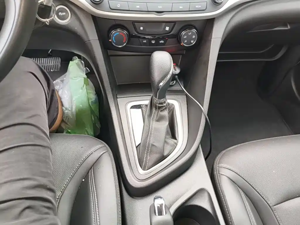 Buick Excelle — миниатюра 14