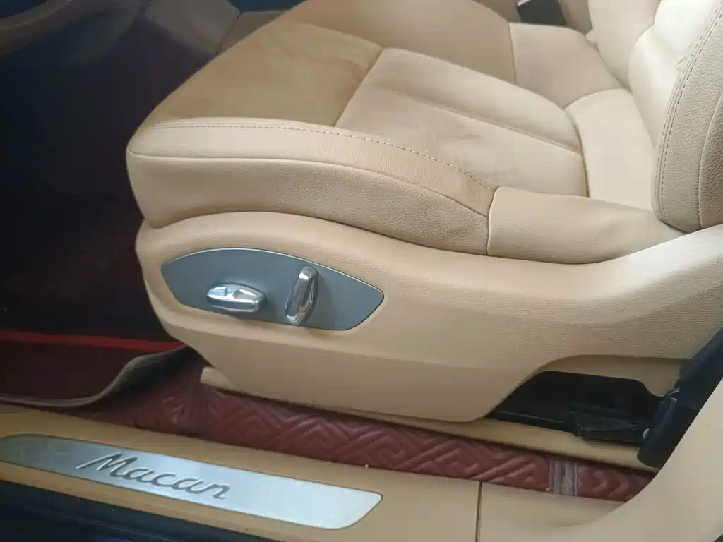 Porsche Macan — миниатюра 4